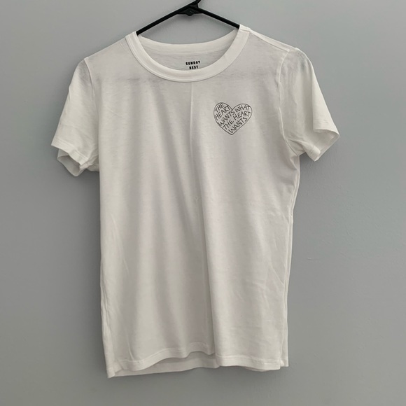 White T-shirt- brand new - Picture 2 of 5